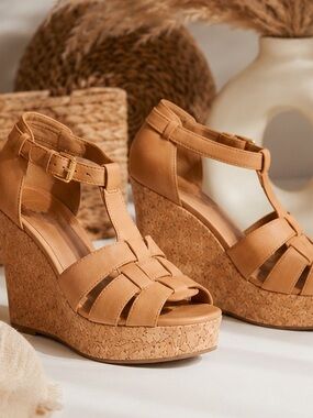 Authentic Tory Burch Tan Leather Cork Wedge Sandals Size 7